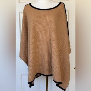 Passports Women’s Knit Poncho Camel/Black Size M (8-10)
